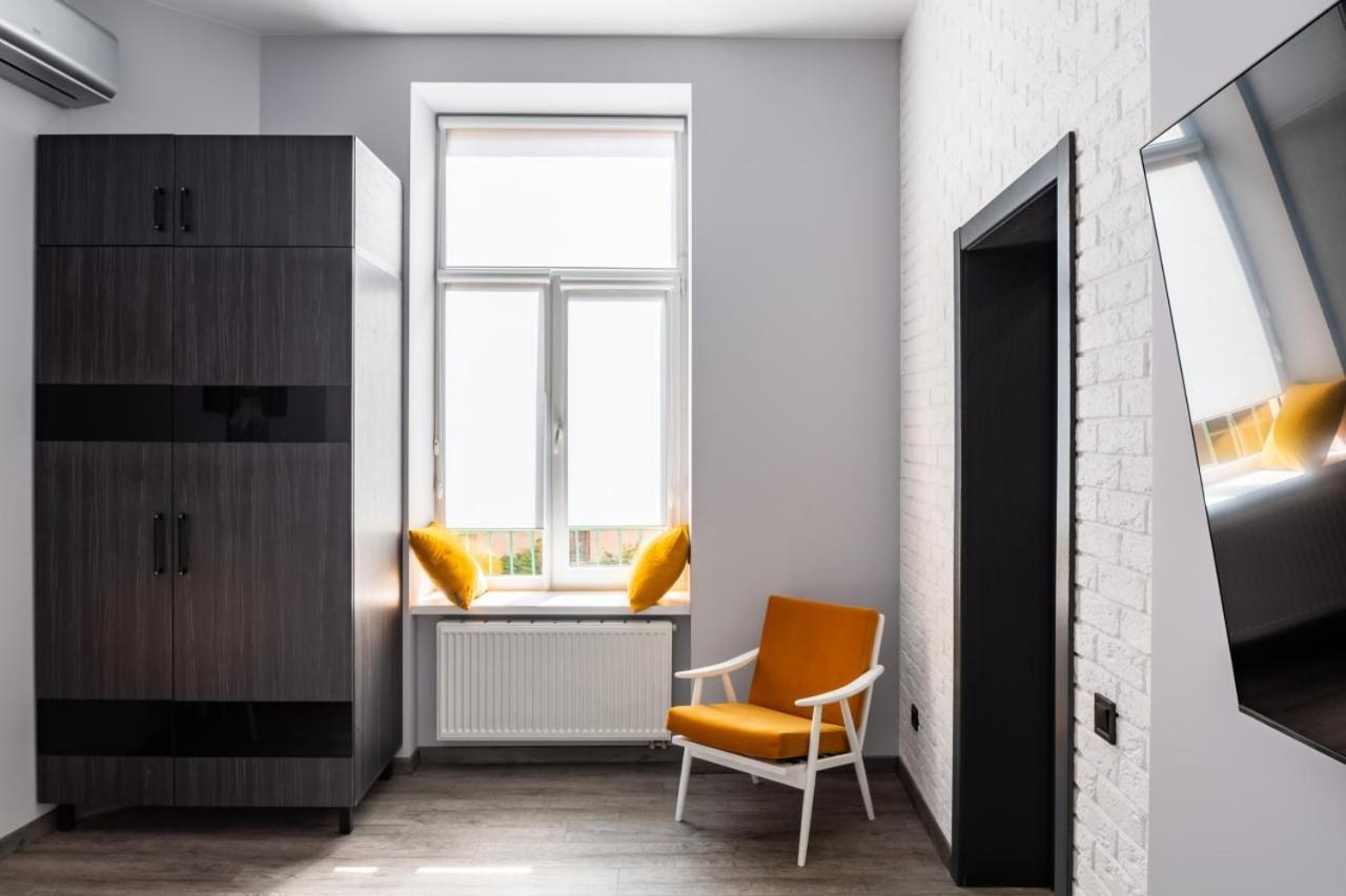 Stylish Apartment In The Center Lviv Eksteriør bilde