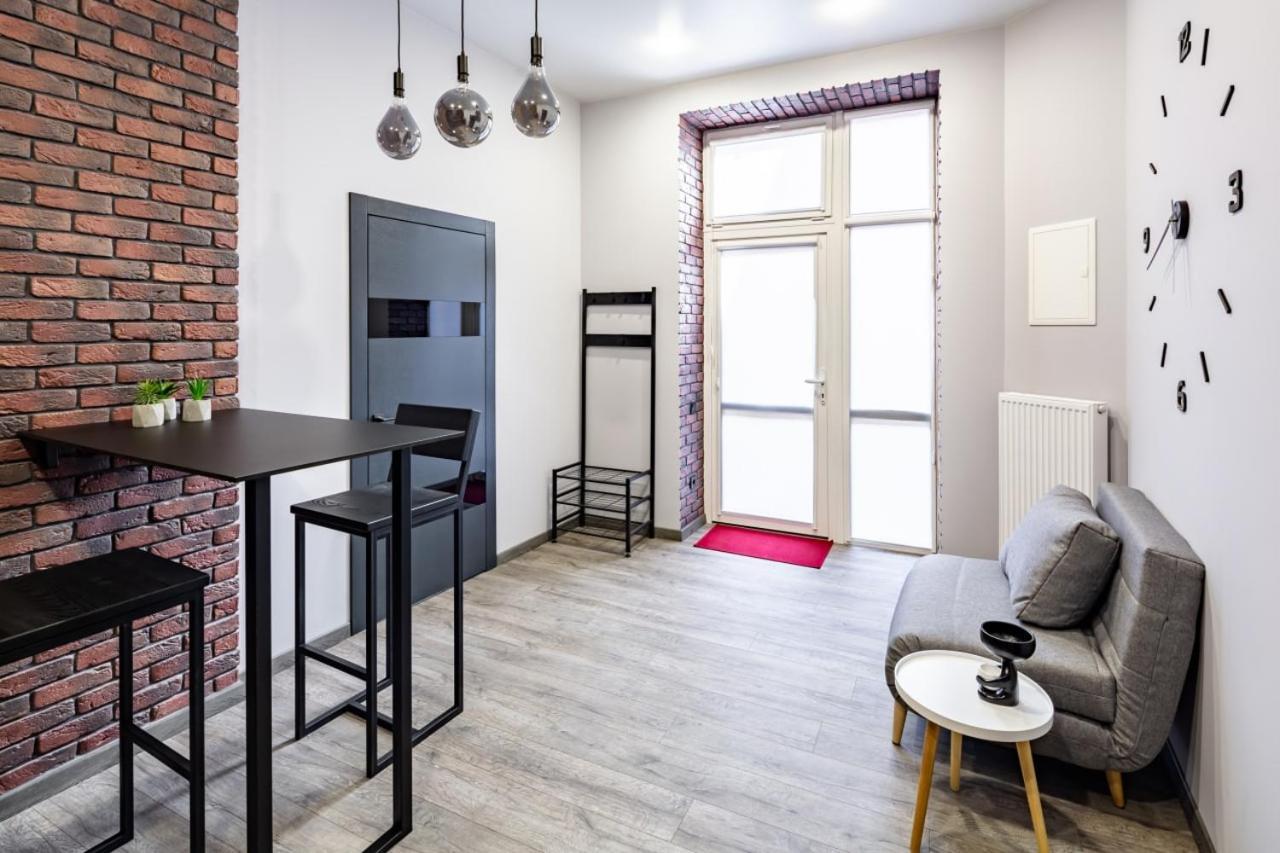 Stylish Apartment In The Center Lviv Eksteriør bilde