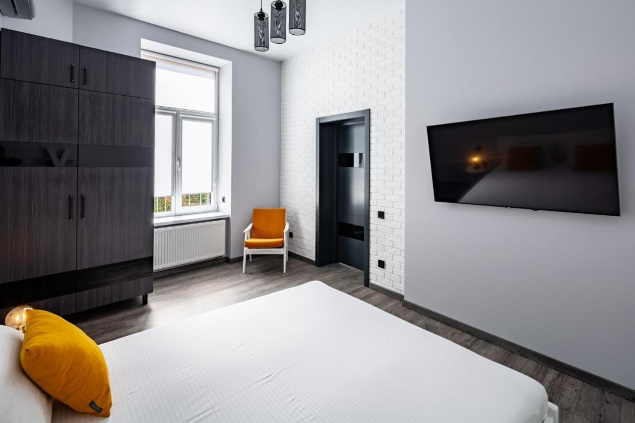 Stylish Apartment In The Center Lviv Eksteriør bilde